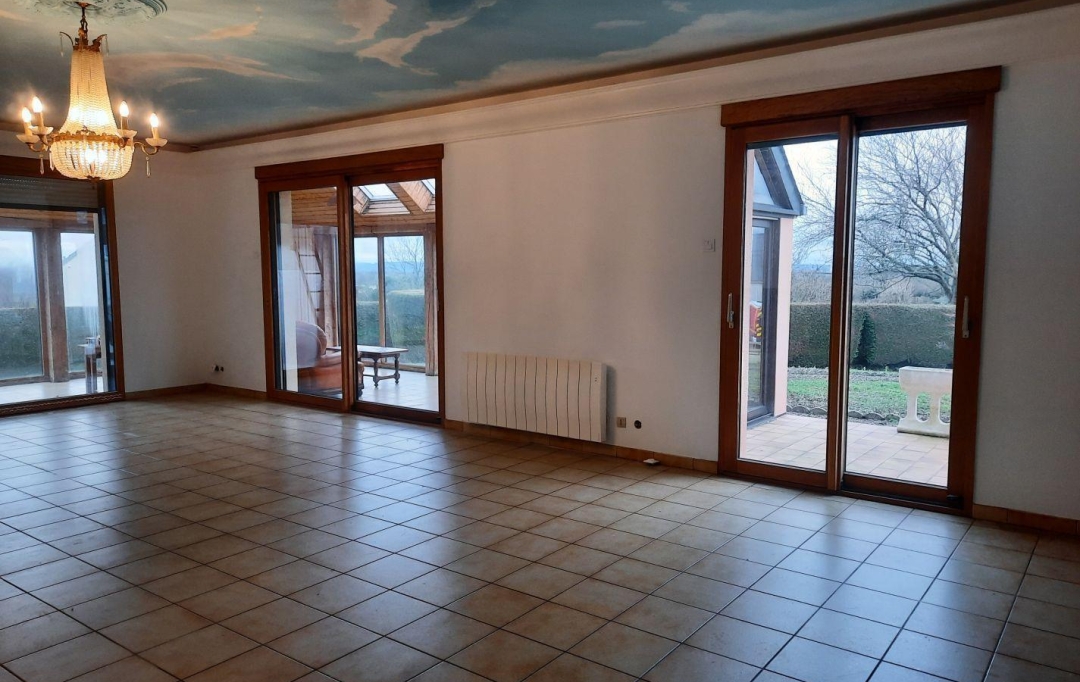 STEPHANE BLOT TRANSACTION : House | SAINT-ROMPHAIRE (50750) | 180 m2 | 1 000 € 