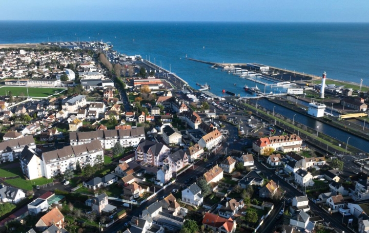  STEPHANE BLOT TRANSACTIONS Appartement | OUISTREHAM (14150) | 40 m2 | 213 000 € 