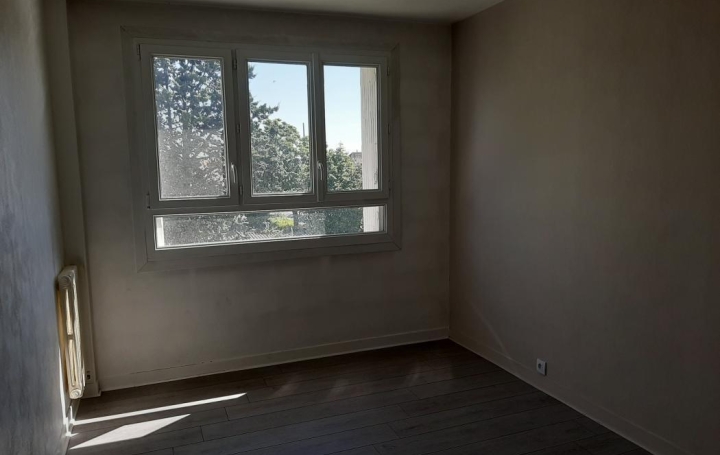 STEPHANE BLOT TRANSACTION : Apartment | CAEN (14000) | 74 m2 | 700 € 